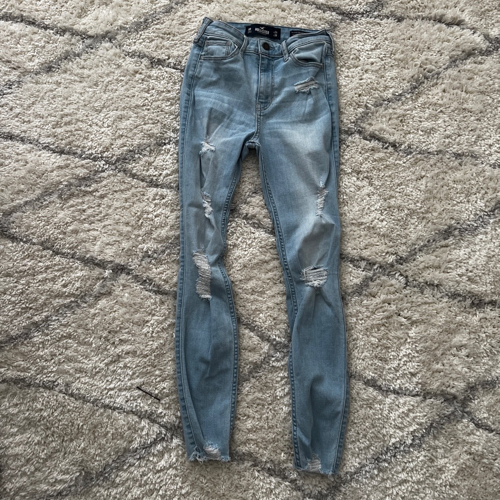 ripped skinny jeans